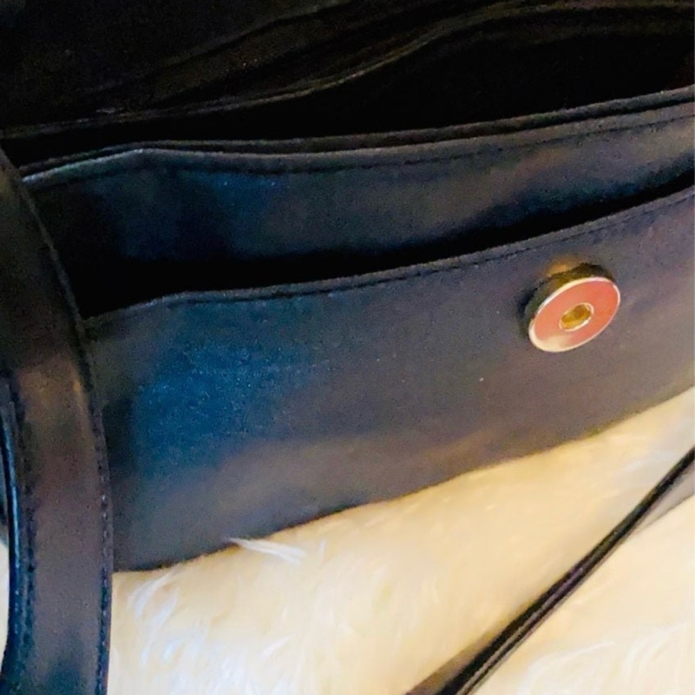Spring Sale Crossbody - Picture 7 of 7